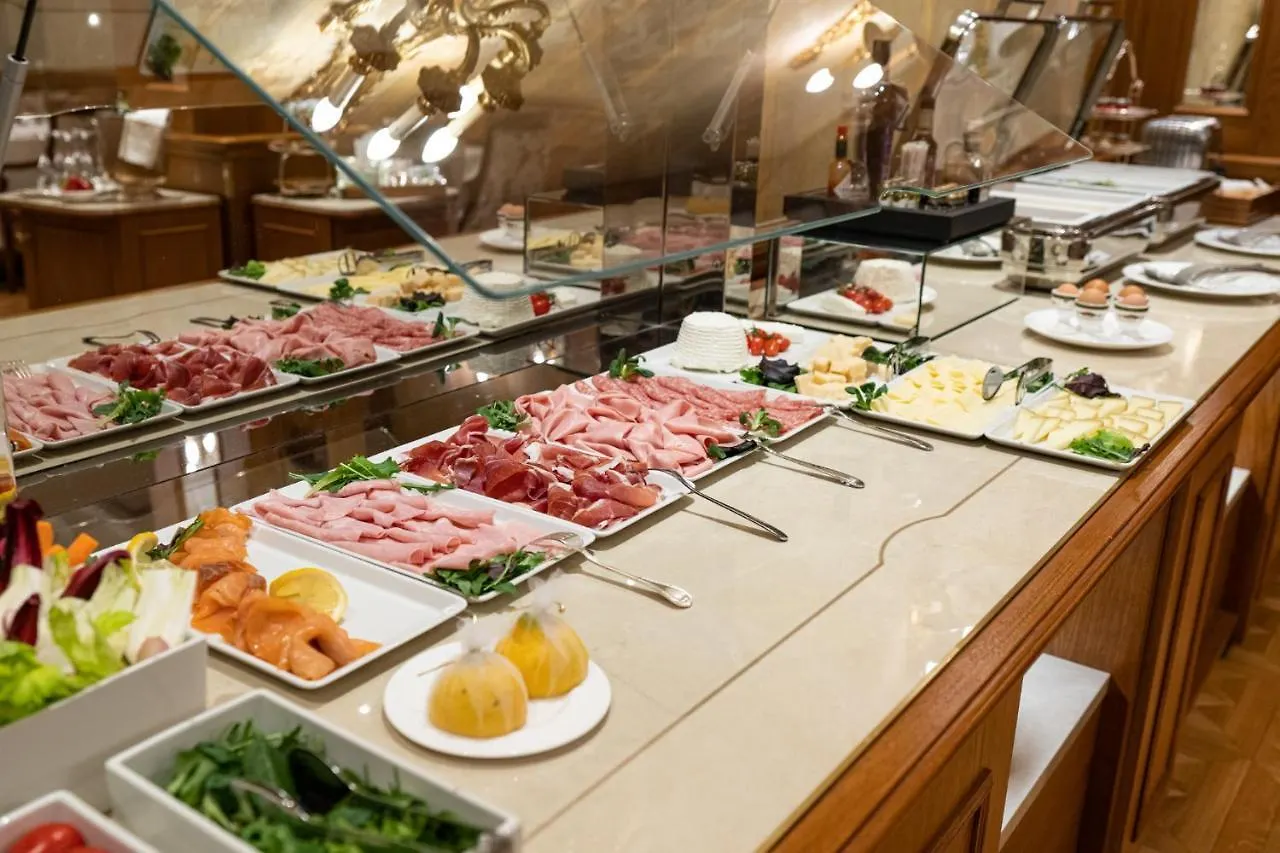 *****  Grand Hotel Majestic Gia' Baglioni Bologna Italy